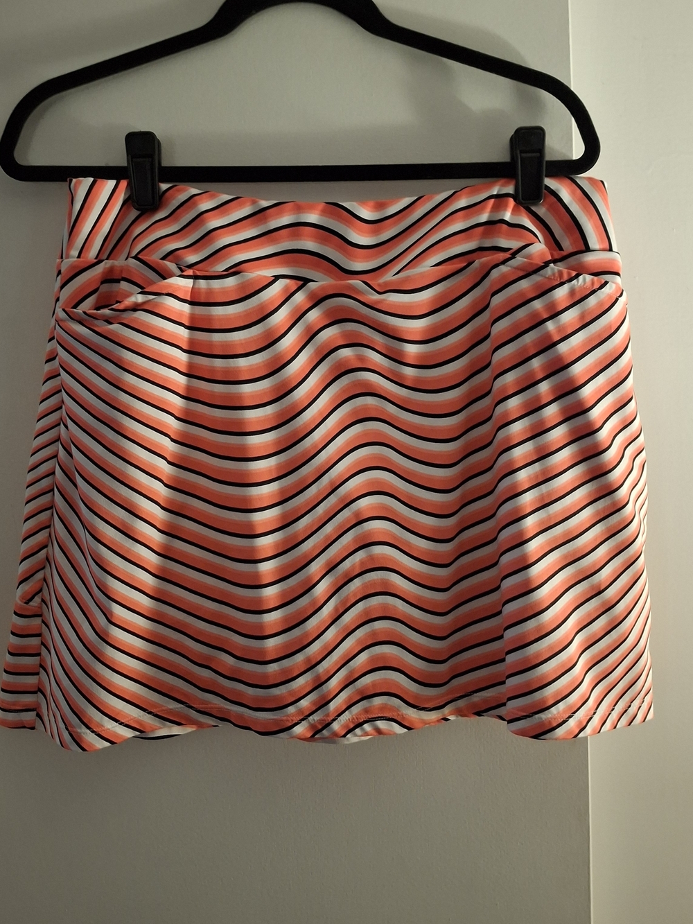 Tail White Label Striped Coral and Black Women’s Skort